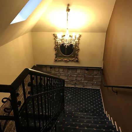 Hotel Podzamcze Tarnów Dış mekan fotoğraf