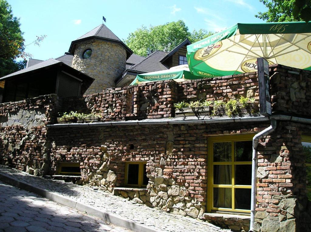 Hotel Podzamcze Tarnów Dış mekan fotoğraf