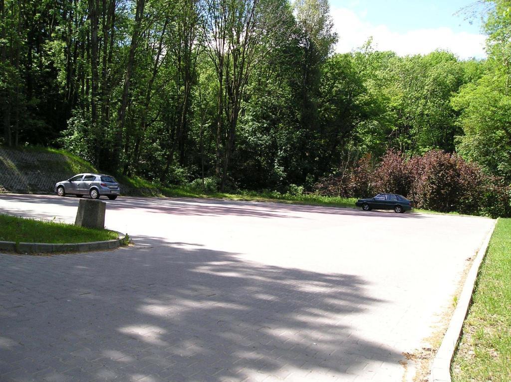 Hotel Podzamcze Tarnów Dış mekan fotoğraf