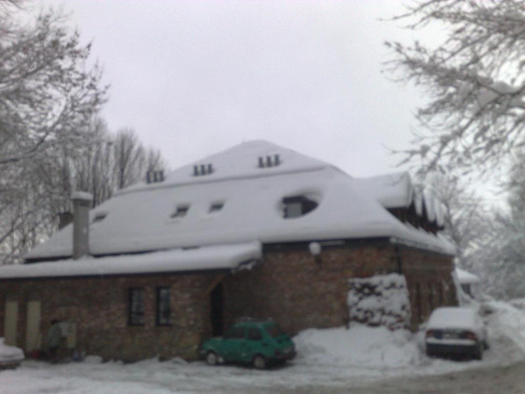 Hotel Podzamcze Tarnów Dış mekan fotoğraf