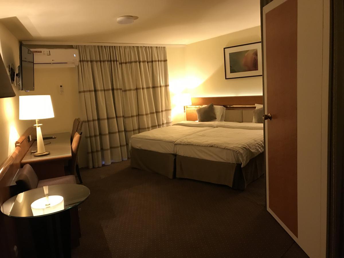 Hotel Podzamcze Tarnów Dış mekan fotoğraf